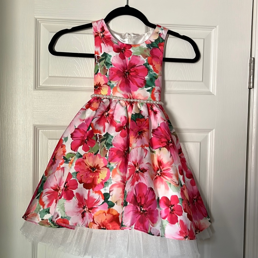 Girls size 6 American Princess fancy dress with lining